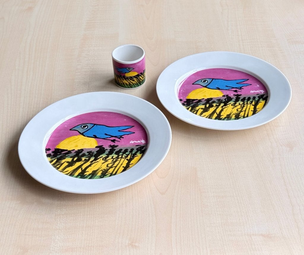 Corneille servies magenta/paars 2x bord, 1x eierdop (CoBrA), Gebruikt, Overige merken, Keramiek, Ophalen of Verzenden