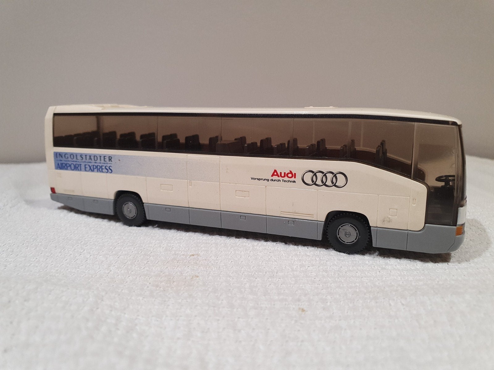 wiking Mercedes-Benz O404 RHD Ingolstadter bus, Ophalen of Verzenden, Gebruikt, Bus of Vrachtwagen, Wiking
