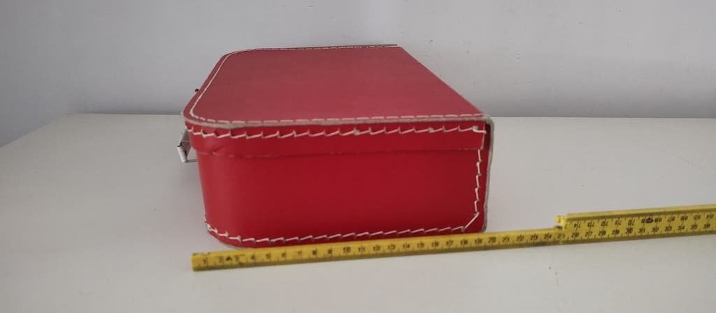 K729 VINTAGE jaren 60 kinder koffer van geperst karton rood, Overige materialen, Gebruikt, Onbekend, Minder dan 50 cm