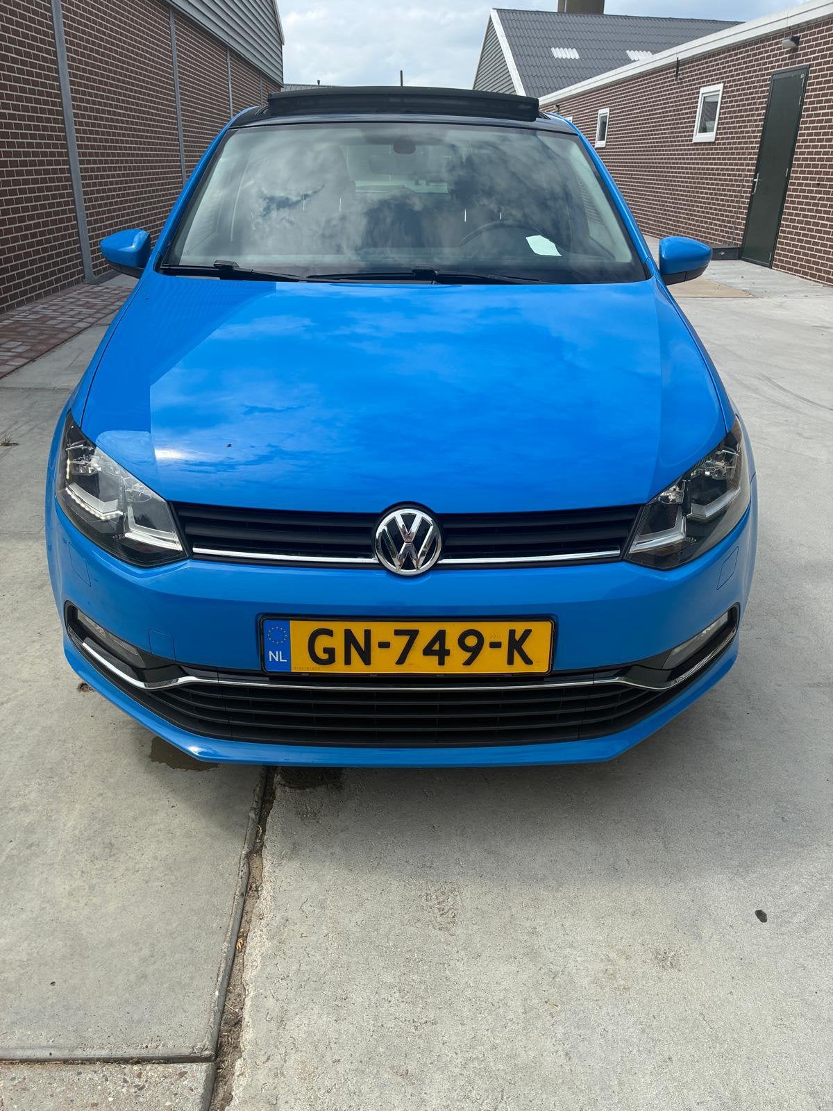 Volkswagen Polo 1.2 TSI 66KW 2015 Blauw, Auto's, Stof, 40 €/maand, Euro 6, Blauw