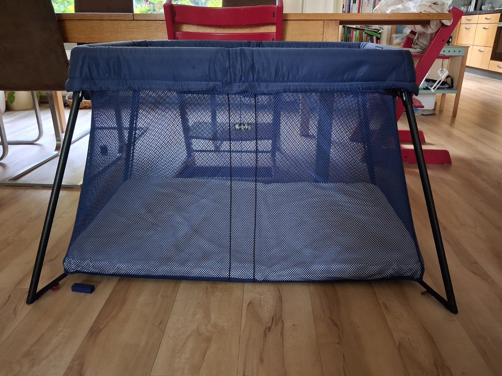 Babybjorn campingbedje - Blauw. Inklapbaar, Kinderen en Baby's, Ophalen, Zo goed als nieuw, Rechthoekig
