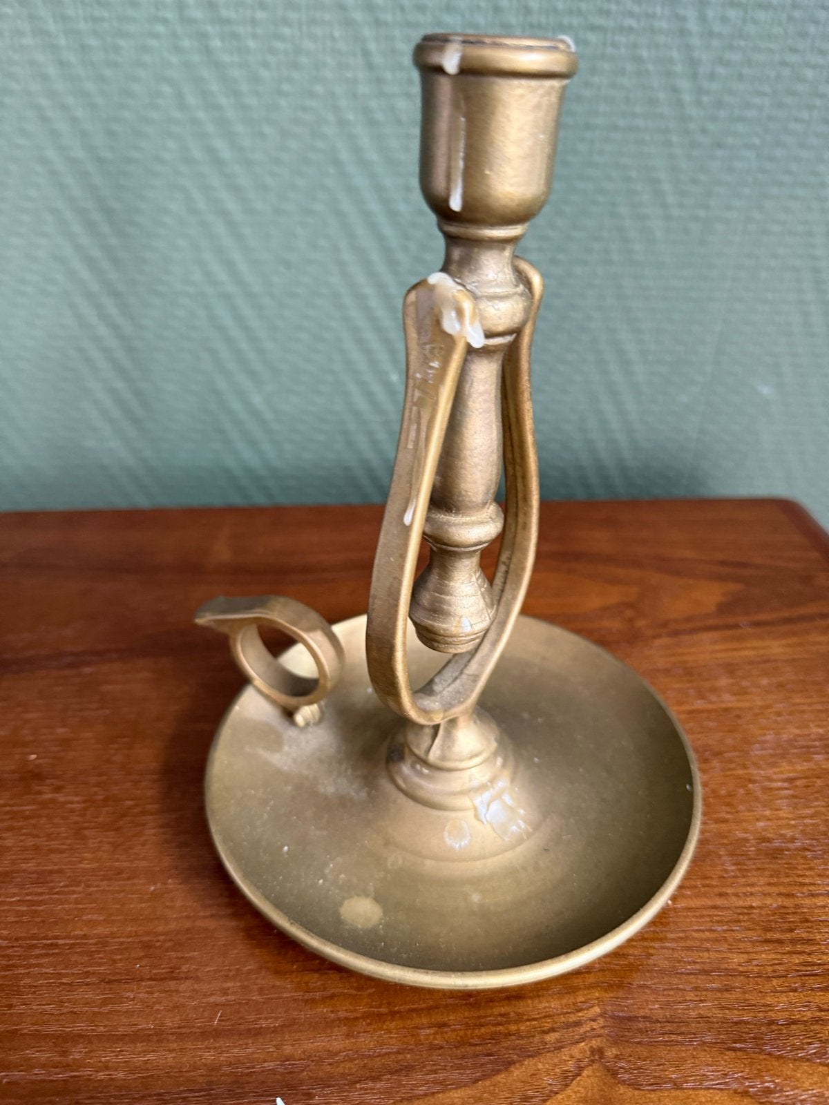 Antieke Messing Wandkandelaar - Charmante Sfeermaker, Antiek en Kunst, Ophalen of Verzenden, Koper of Brons