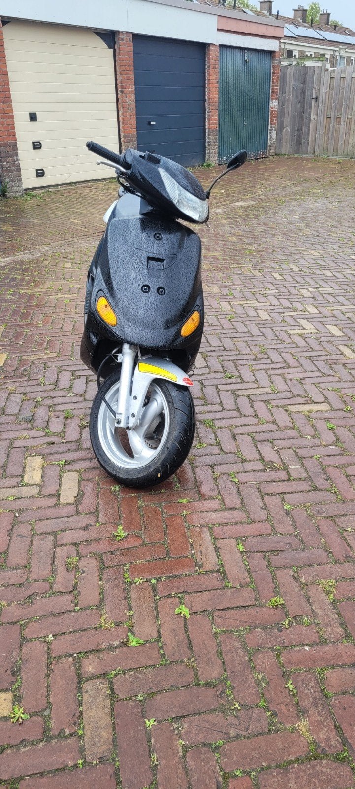 te koop kymco scooter geel kenteken, Fietsen en Brommers, Ophalen, Gebruikt, Fly, Benzine