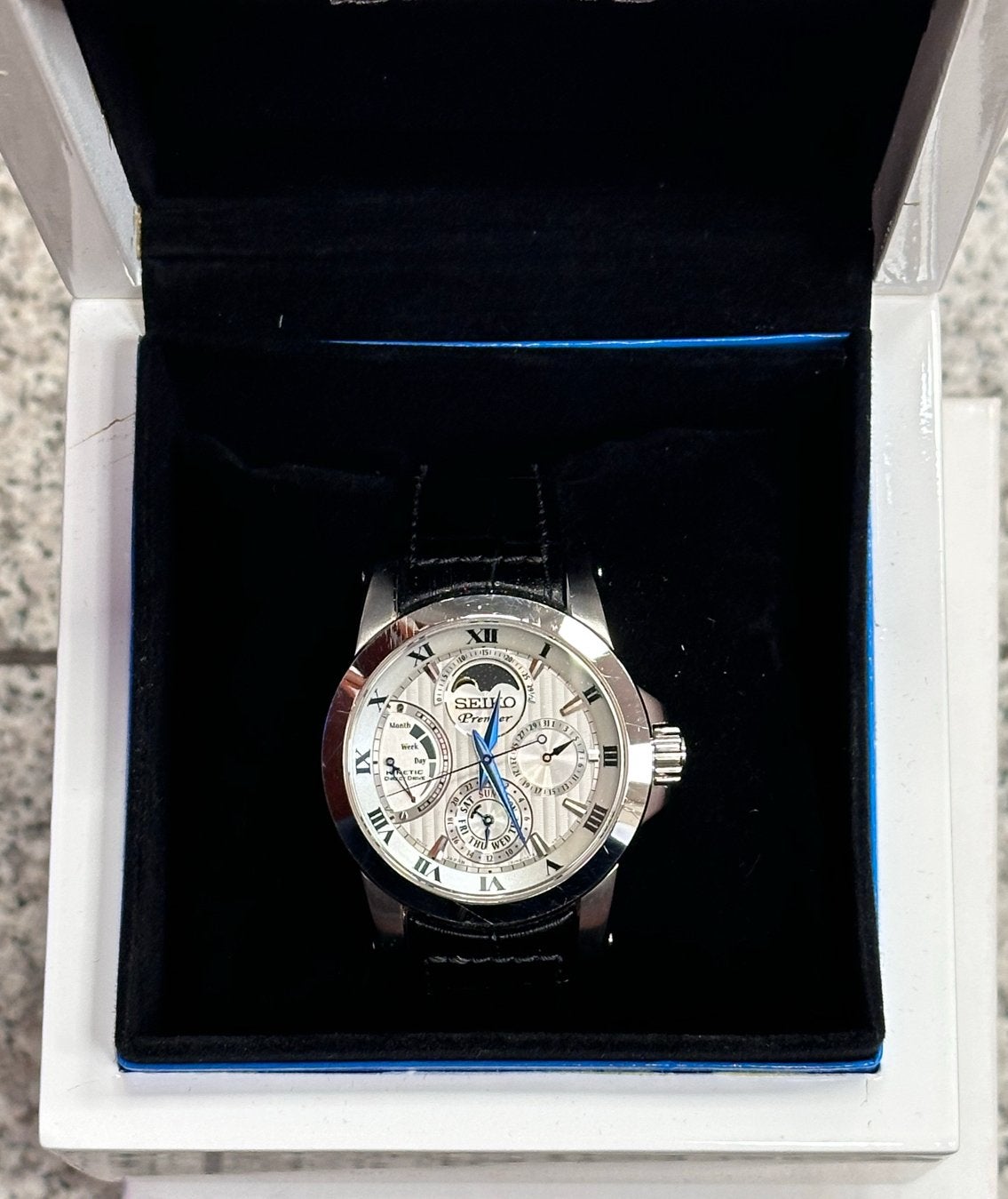 Seiko Premier Kinetic Perpetual SRX003P1 Herenhorloge, Seiko, Leer, Staal, Polshorloge