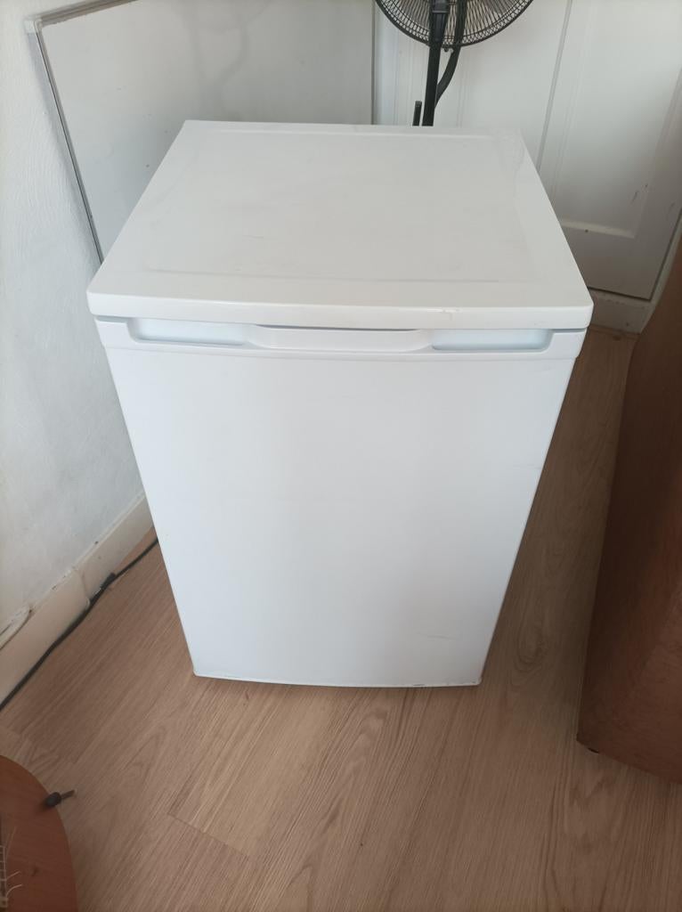 Lagan Mini Fridge Freezer from IKEA 603.349.63, Ophalen, Zo goed als nieuw, Met vriesvak, Minder dan 85 cm