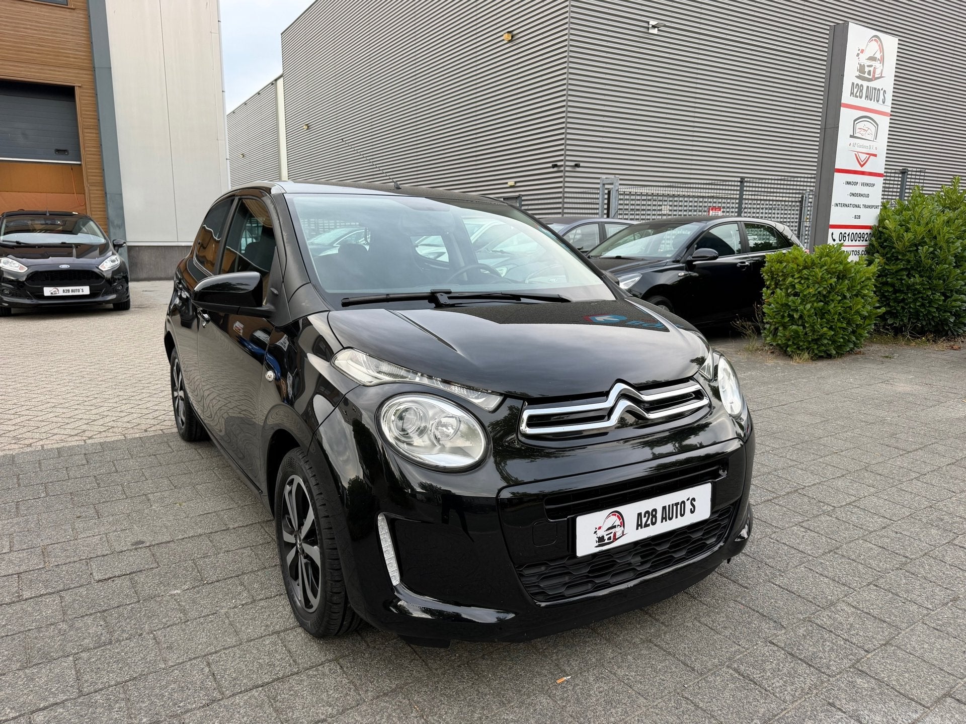 Citroen C1 1.0 VTi Shine Automaat | CarPlay | Camera| Airco, Dealer onderhouden, Stof, Gebruikt, Euro 6