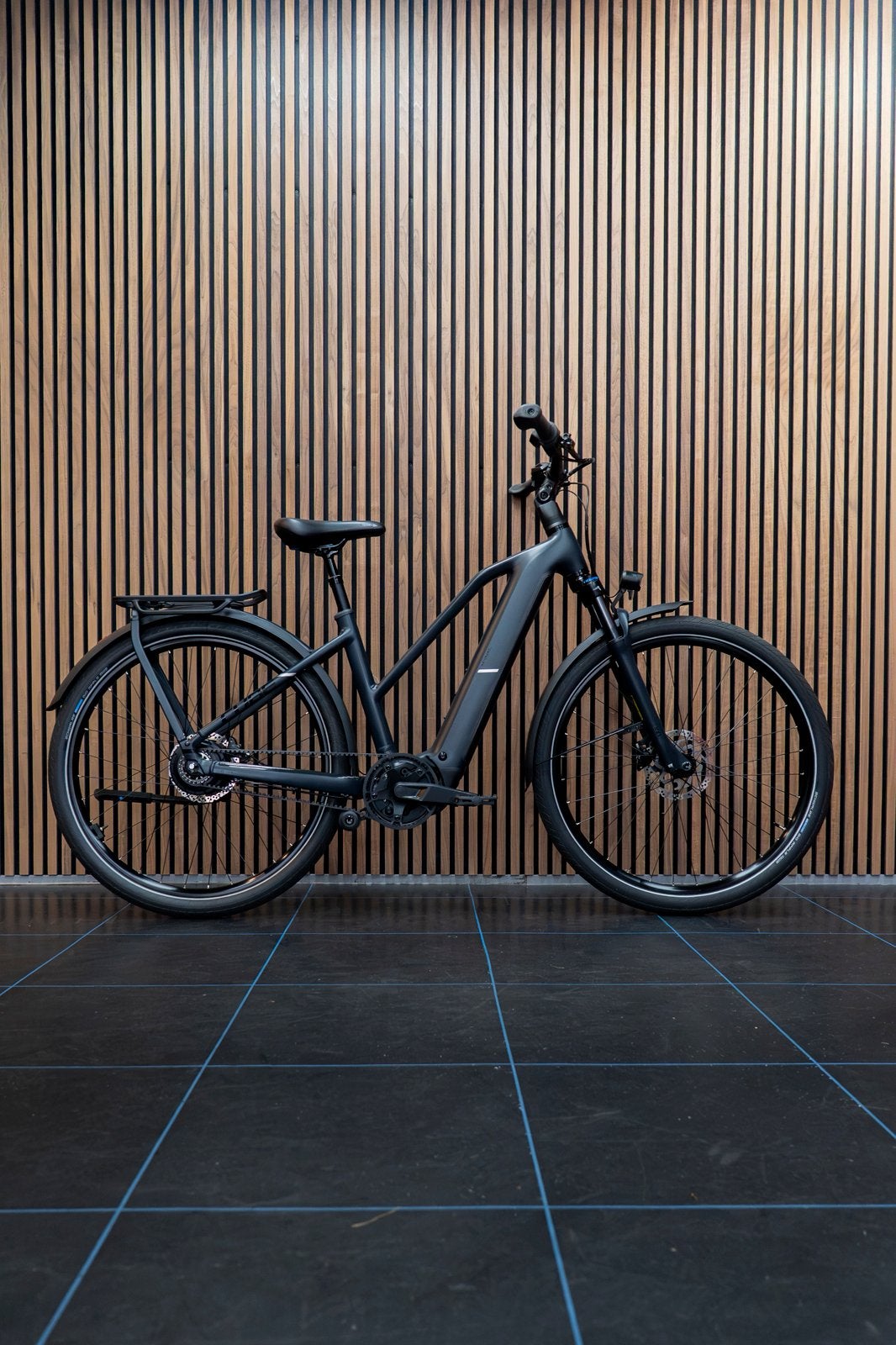 Prachtige Cube Kathmandu E-Bike | Lage Instap, Ophalen, Zo goed als nieuw