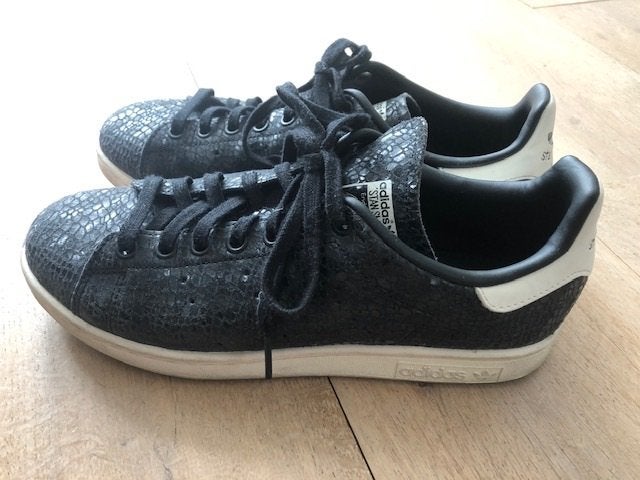 z.g.a.n. Adidas zwarte Stan Smith sneakers maat 39/UK, Zwart, Adidas stan smith, Ophalen of Verzenden, Sneakers of Gympen