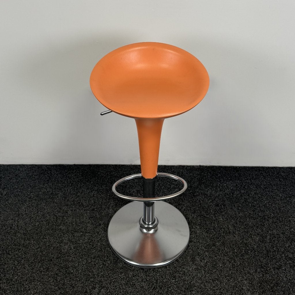 Magis Bombo Barkruk - Oranje 26240, Huis en Inrichting, Ophalen, Gebruikt, 60 tot 90 cm, 1 kruk