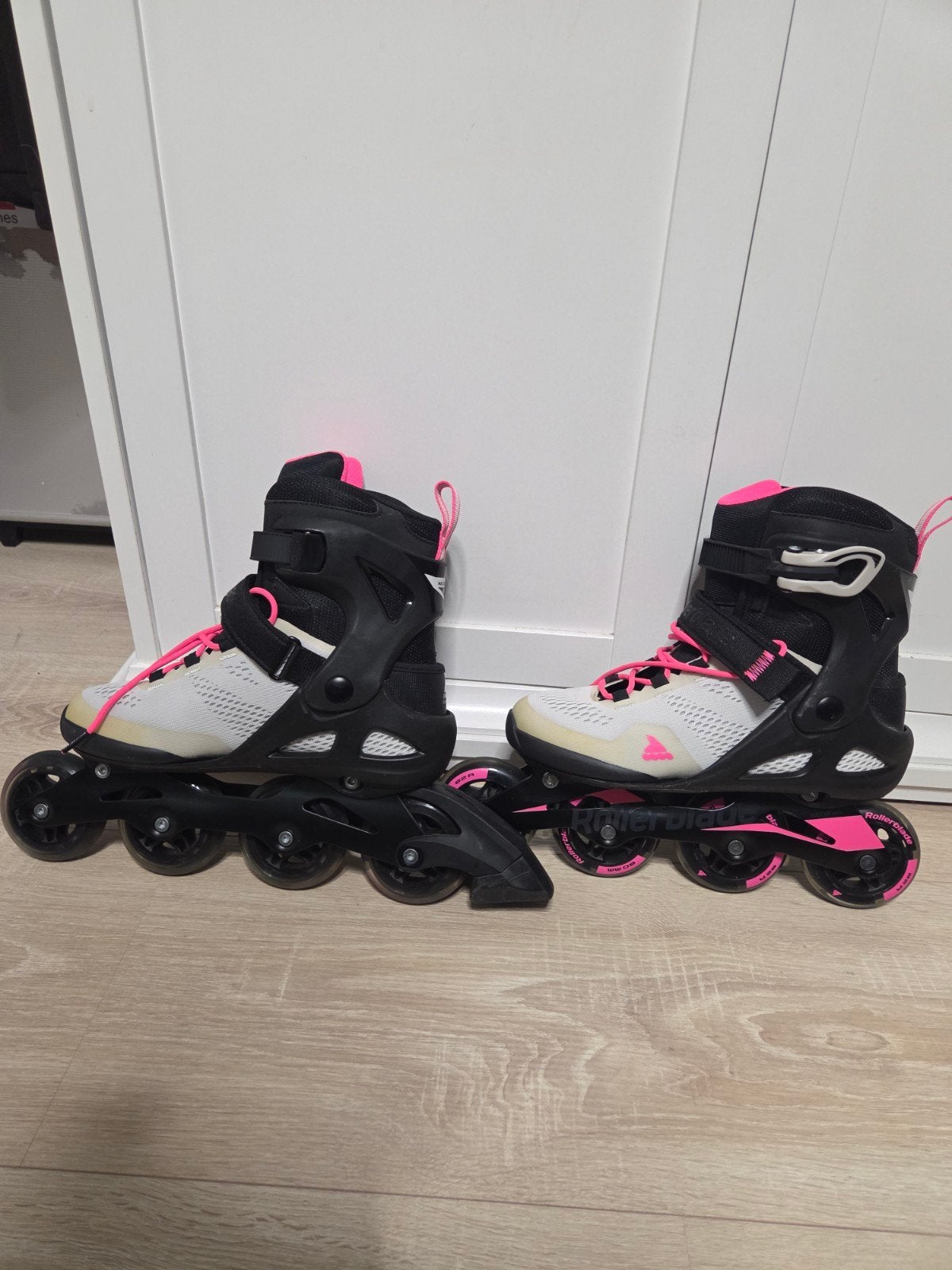 Rollerblade skates maat 40 - zo goed als nieuw, Zo goed als nieuw, Inline skates 4 wielen, Dames, Ophalen