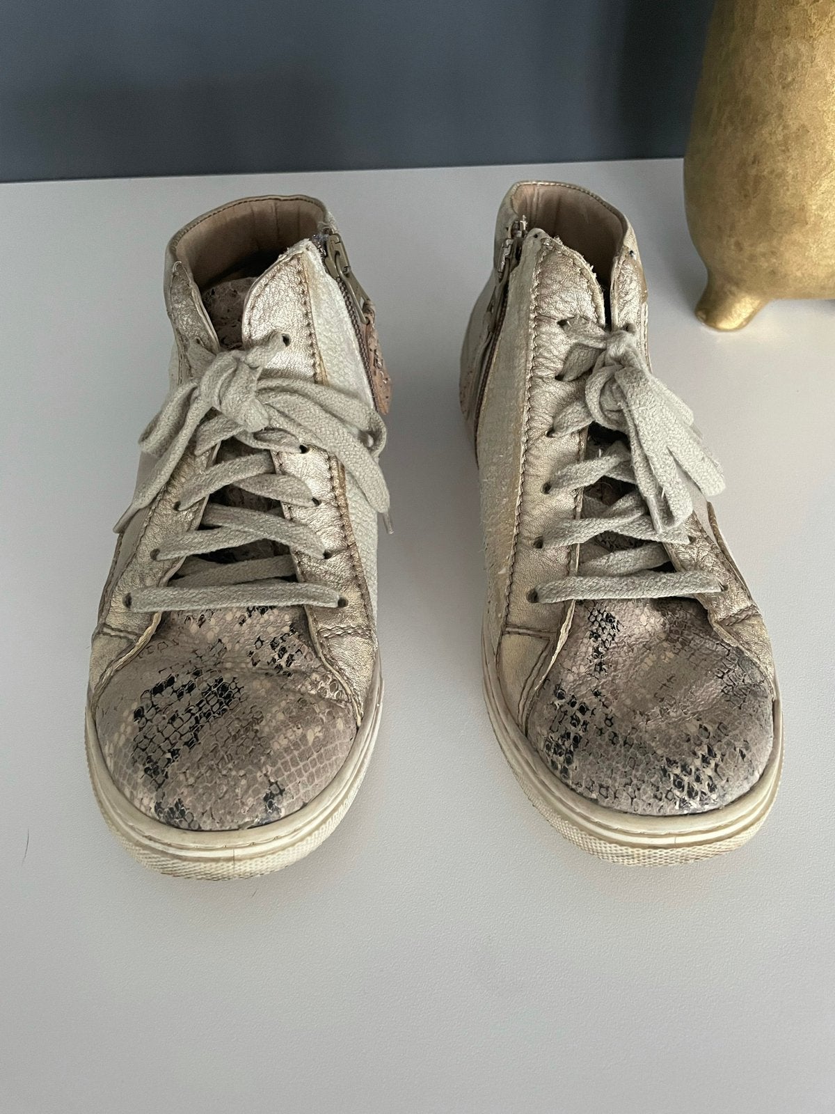 Piedi Nudi sneakers, Kleding | Dames, Schoenen, Beige, Ophalen of Verzenden, Sneakers of Gympen, Zo goed als nieuw