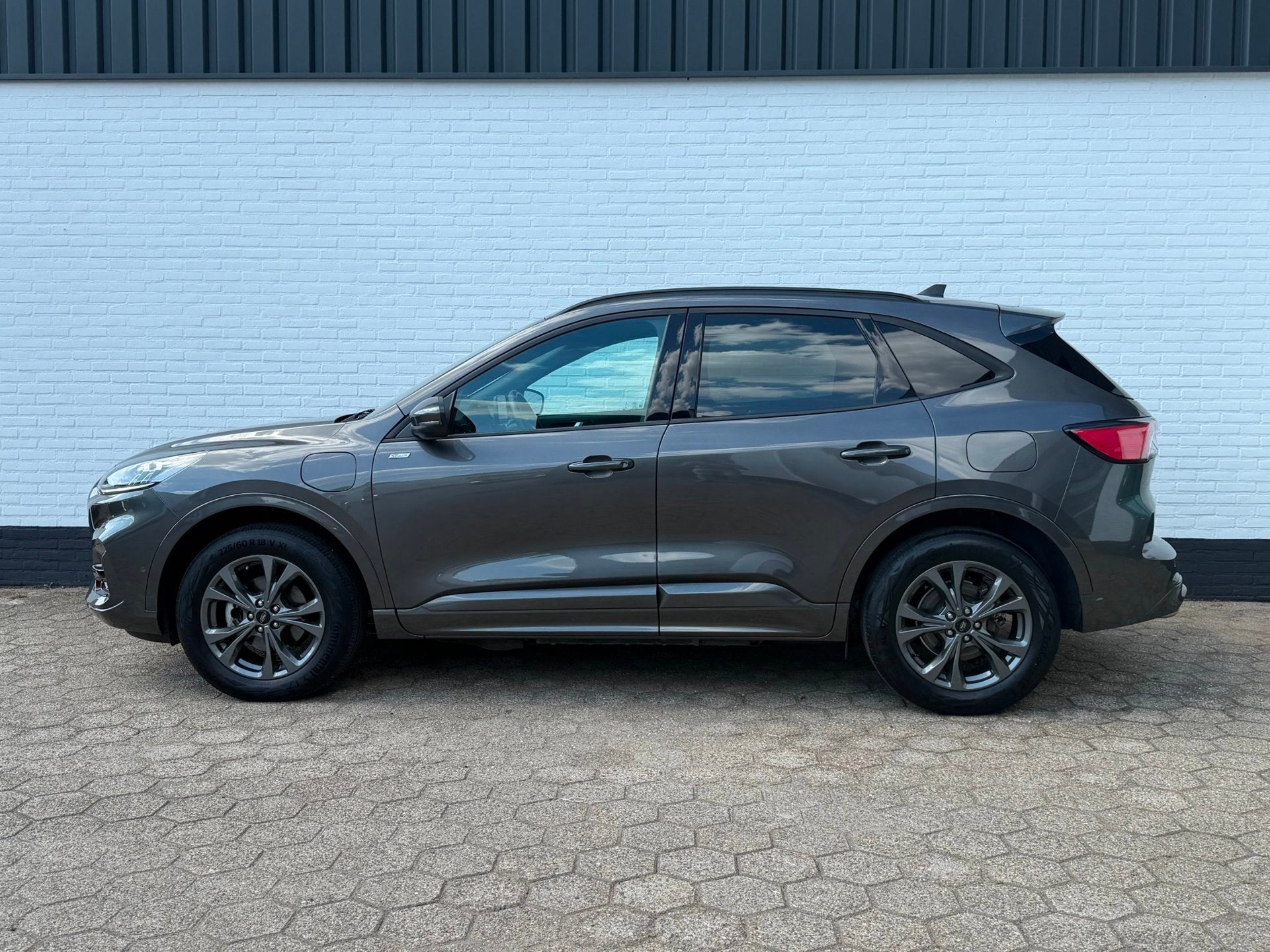 Ford Kuga 2.5 PHEV ST-Line ACC l HEAD-UP l CAMERA l TOPSTAAT, Stof, Gebruikt, Zwart, 4 cilinders