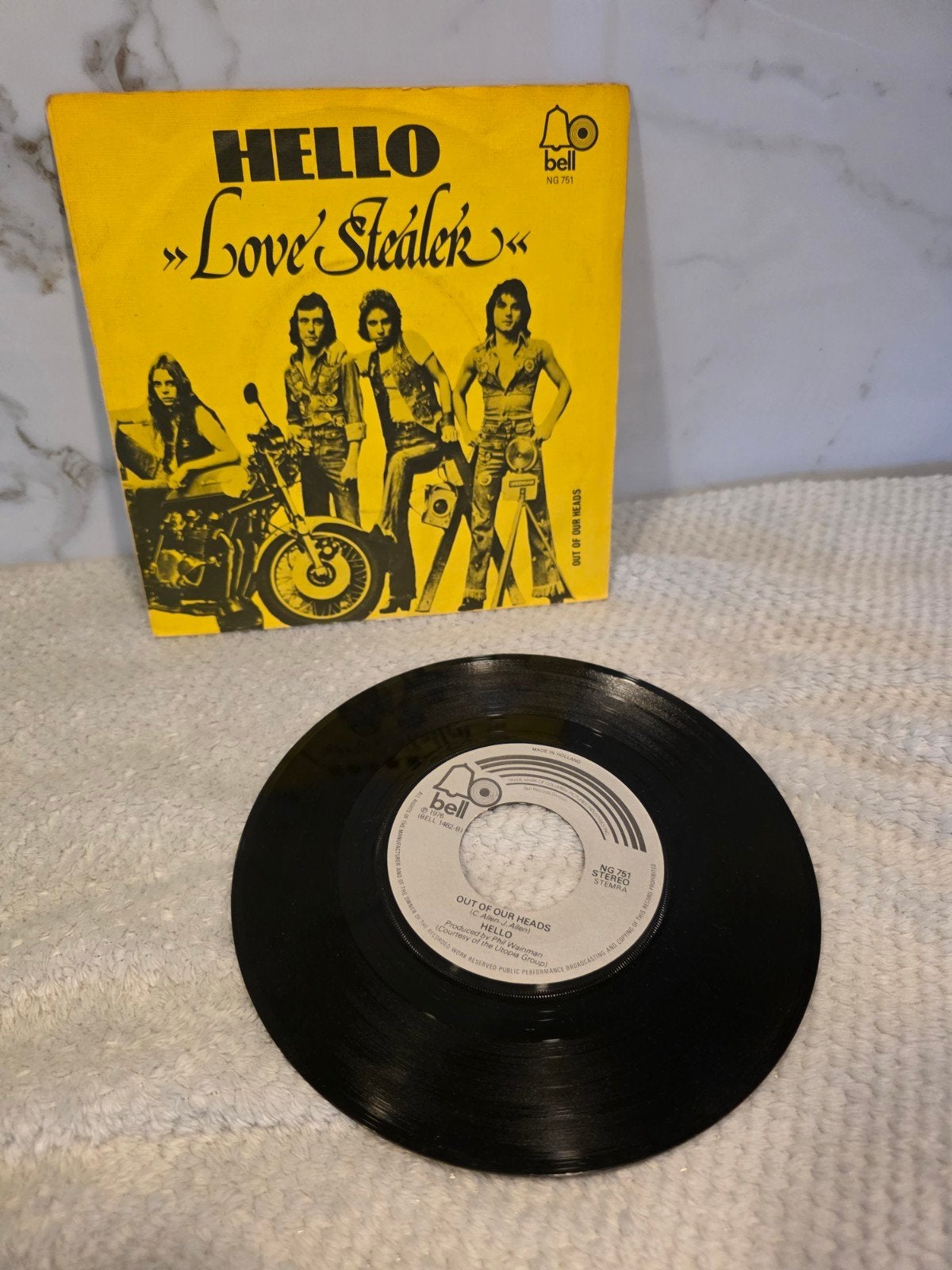 Hello – Love Stealer (1975, NL), Ophalen of Verzenden, Gebruikt, Overige formaten