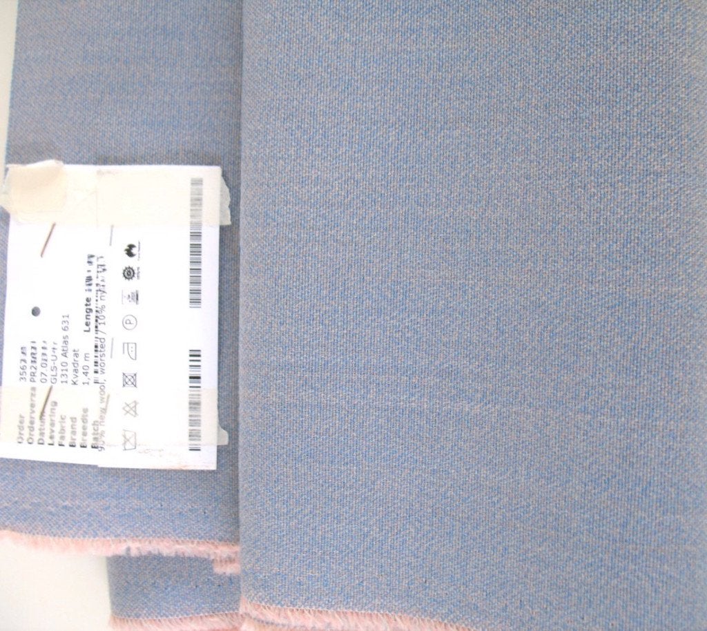 Kvadrat Atlas 631 zacht blauw+roze; restant meubelstof, Hobby en Vrije tijd, Stoffen en Lappen, Wol, Blauw, Ophalen of Verzenden