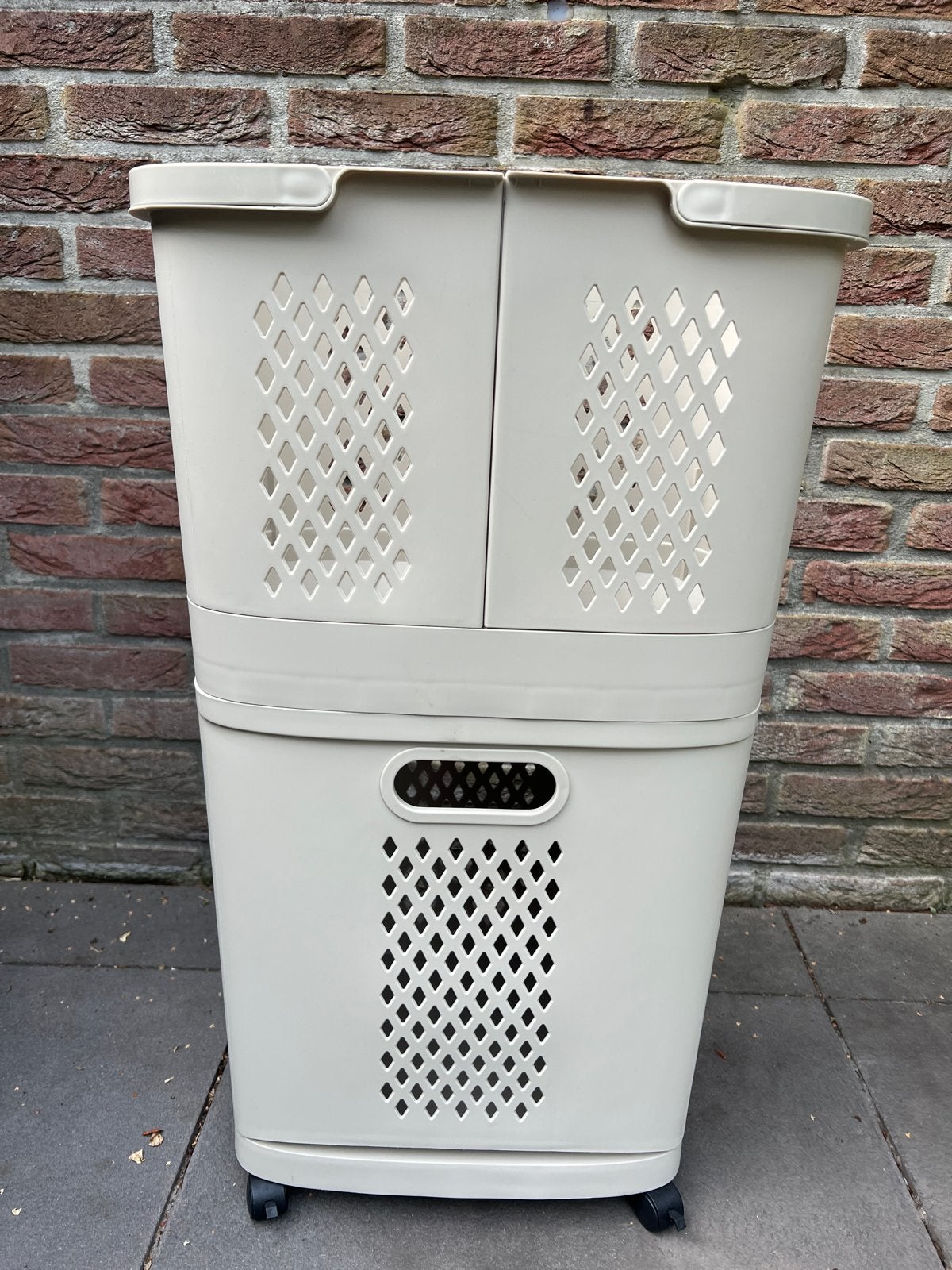 Handige Kwantum wassorteerder met 3 compartimenten en wielen, Verzenden, Zo goed als nieuw