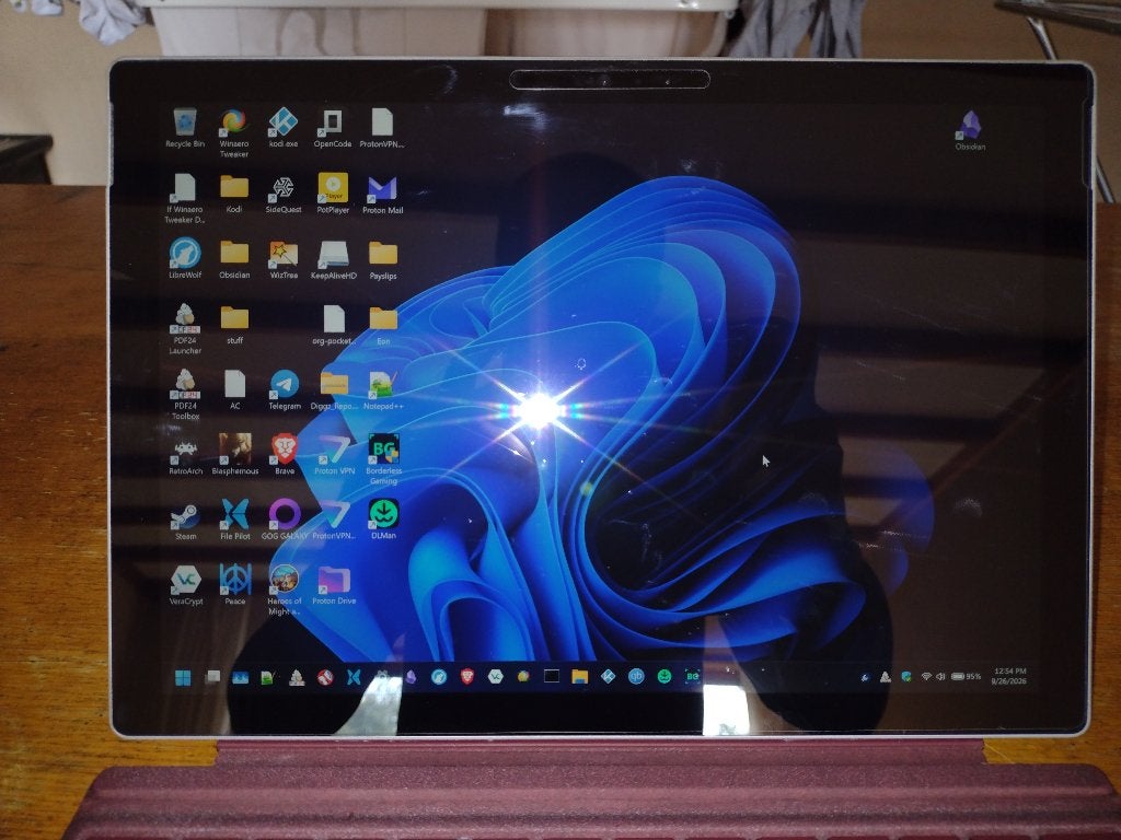 Foto 8 van Microsoft Surface Pro 5+QWERTZ (German) Keyboard