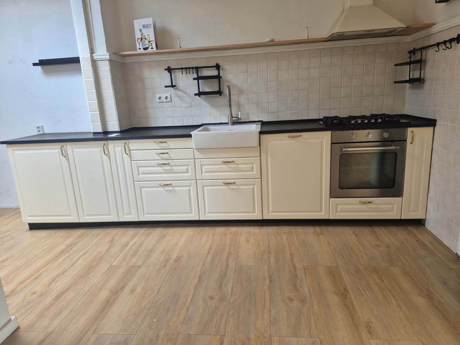 Hoogglans roomwitte keuken met apparatuur, Ophalen, Gebruikt, Overige kleuren, Enkelwandige keuken