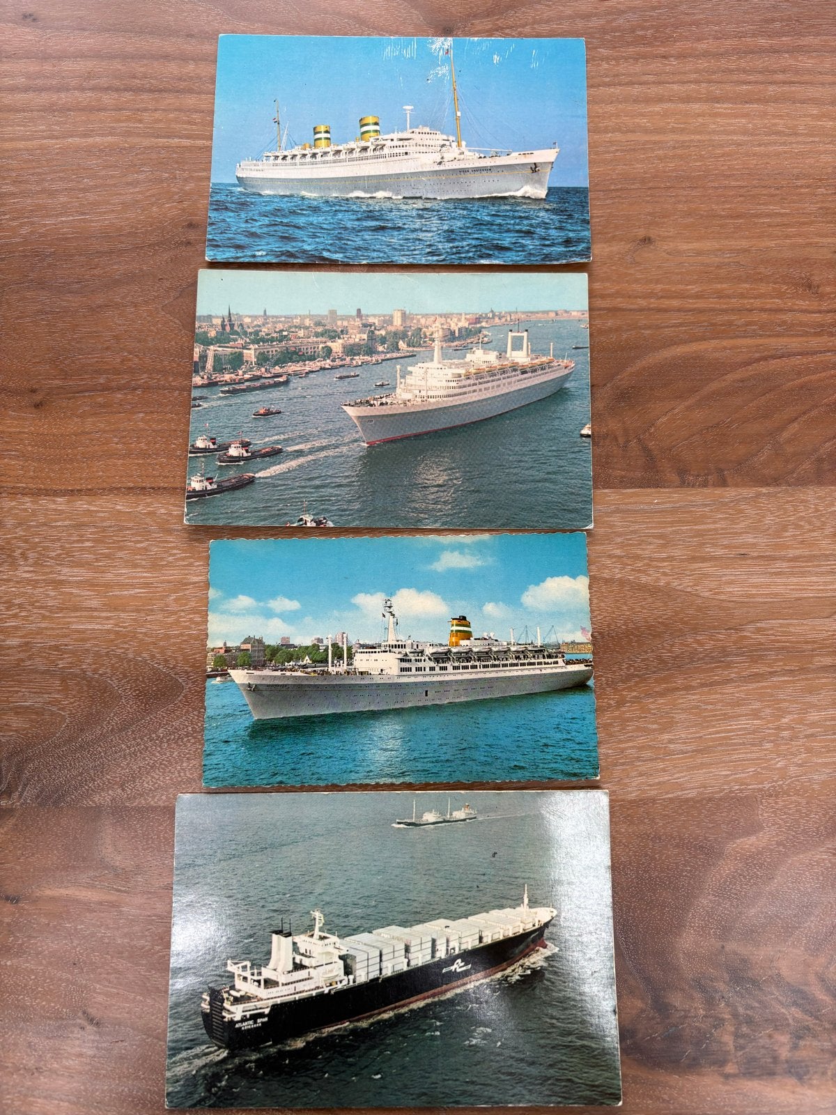 Set van 4 Holland-Amerika Lijn ansichtkaarten - Schepen, Ophalen of Verzenden, 1960 tot 1980, Gelopen, Voertuig