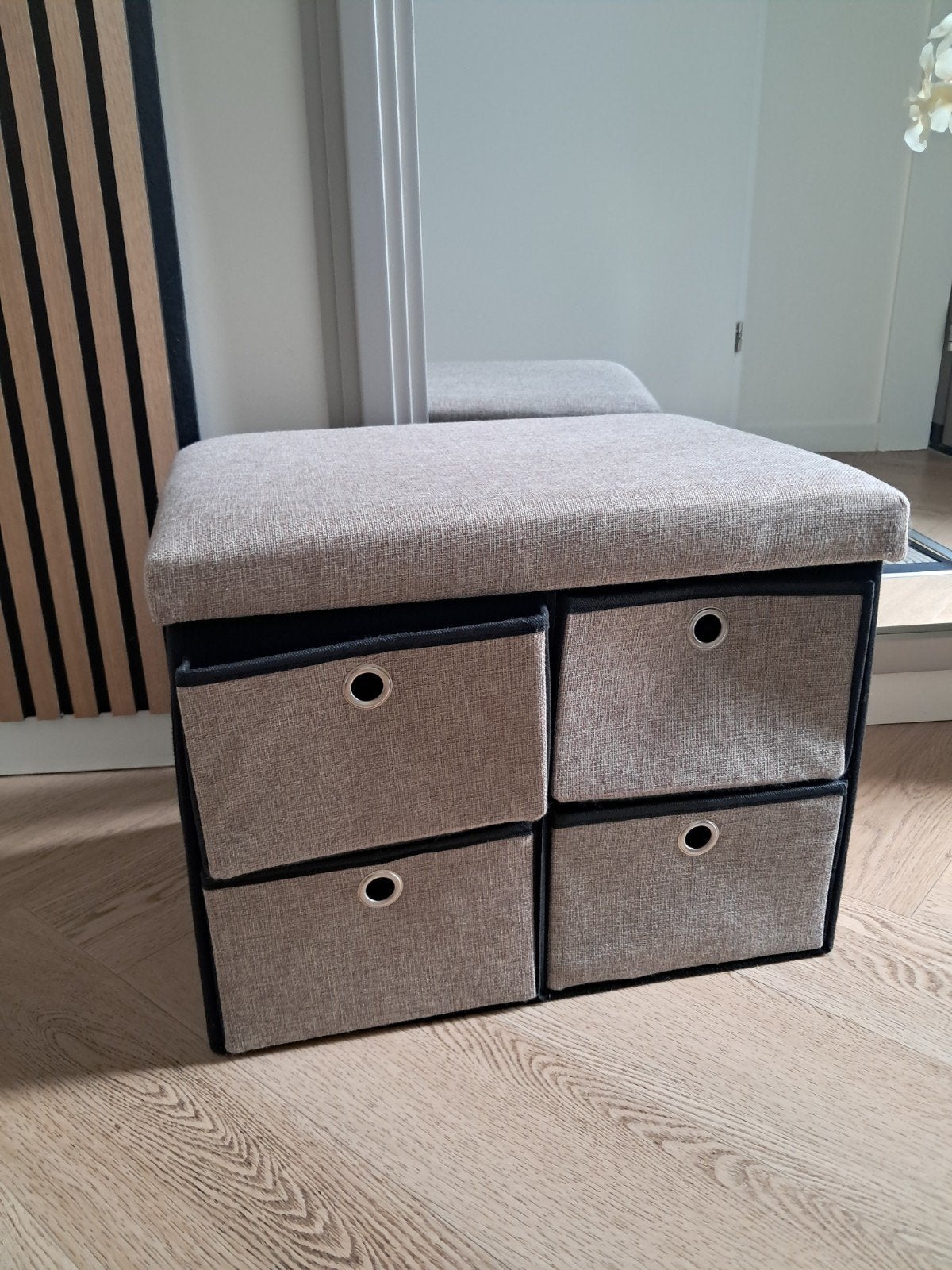 Leuk opbergpoef met 4 manden, Ophalen of Verzenden, Rond, Minder dan 50 cm, Minder dan 50 cm