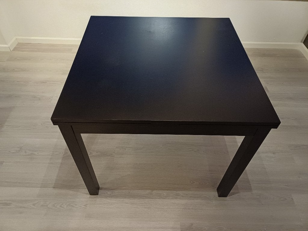 Uitschuifbare eetkamertafel