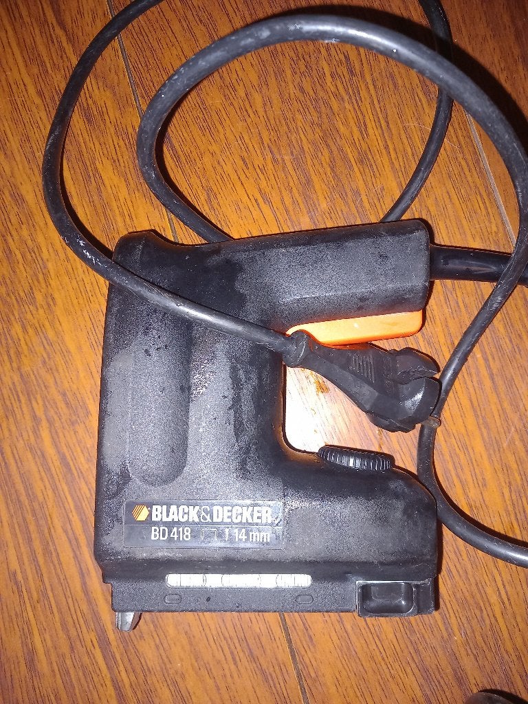 Nietapperaad, Ophalen, Gebruikt, 70 mm of meer, Black+Decker