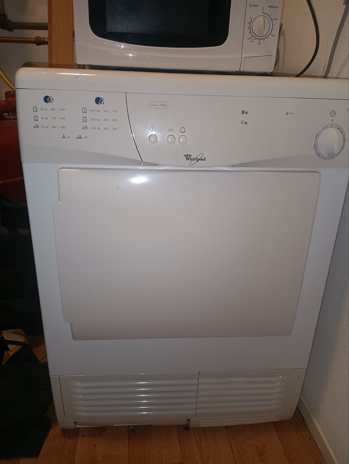 Condensdroger whirlpool, 6 tot 8 kg, Ophalen, 1200 tot 1600 toeren, 85 tot 90 cm