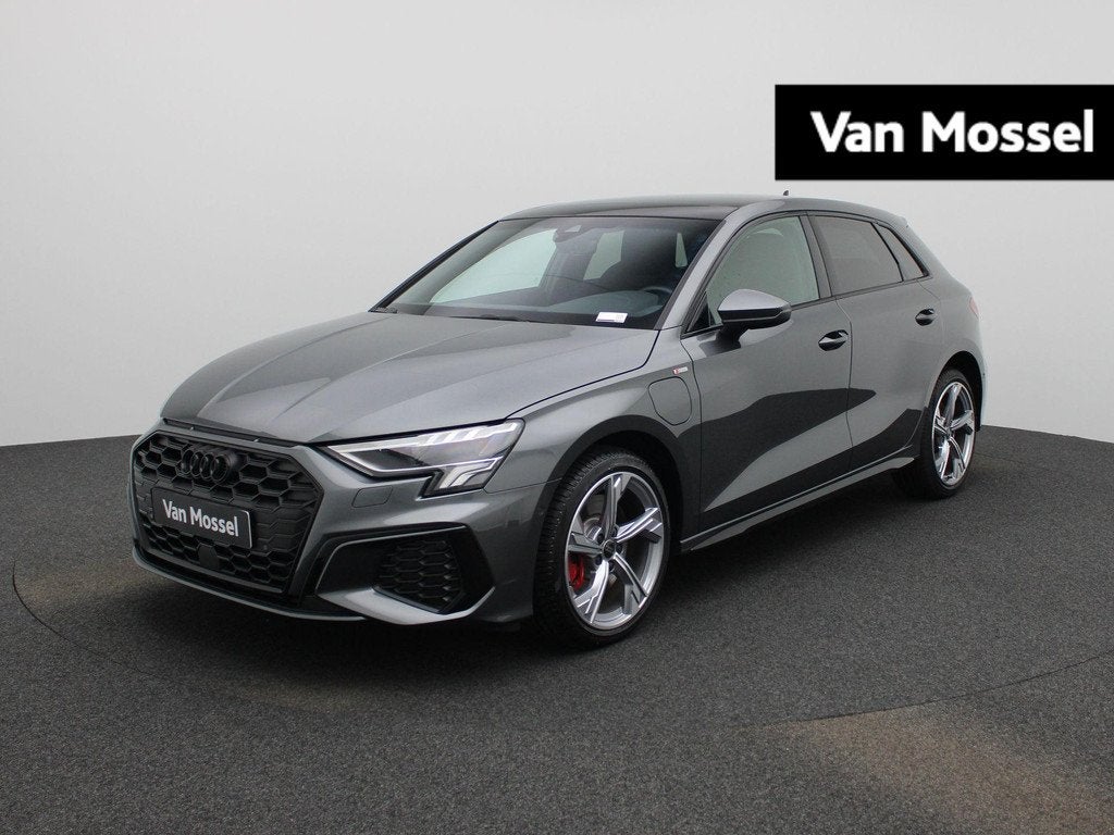Audi A3 Sportback 45 TFSI e S edition Competition 245 PK | S