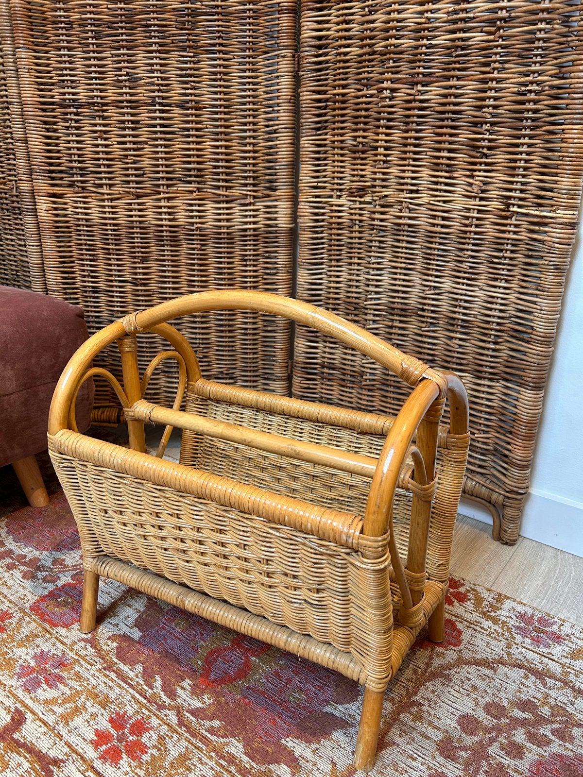 Vintage rotan krantenbak / lectuurbak, Ophalen, Meerdere vakken, Natuurlijk materiaal, Vintage