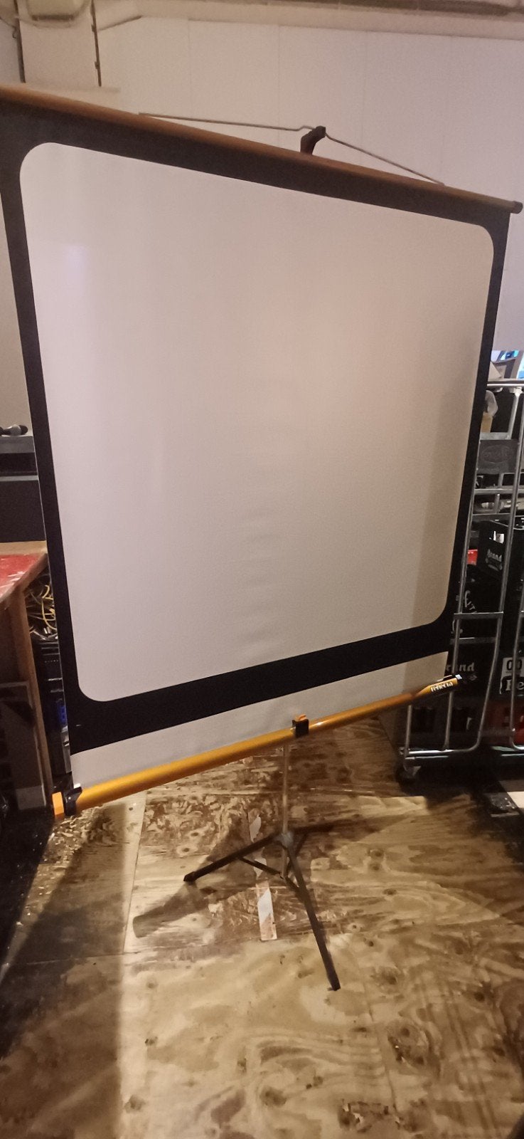 Draagbaar statiefscherm voor projector, Ophalen, Gebruikt