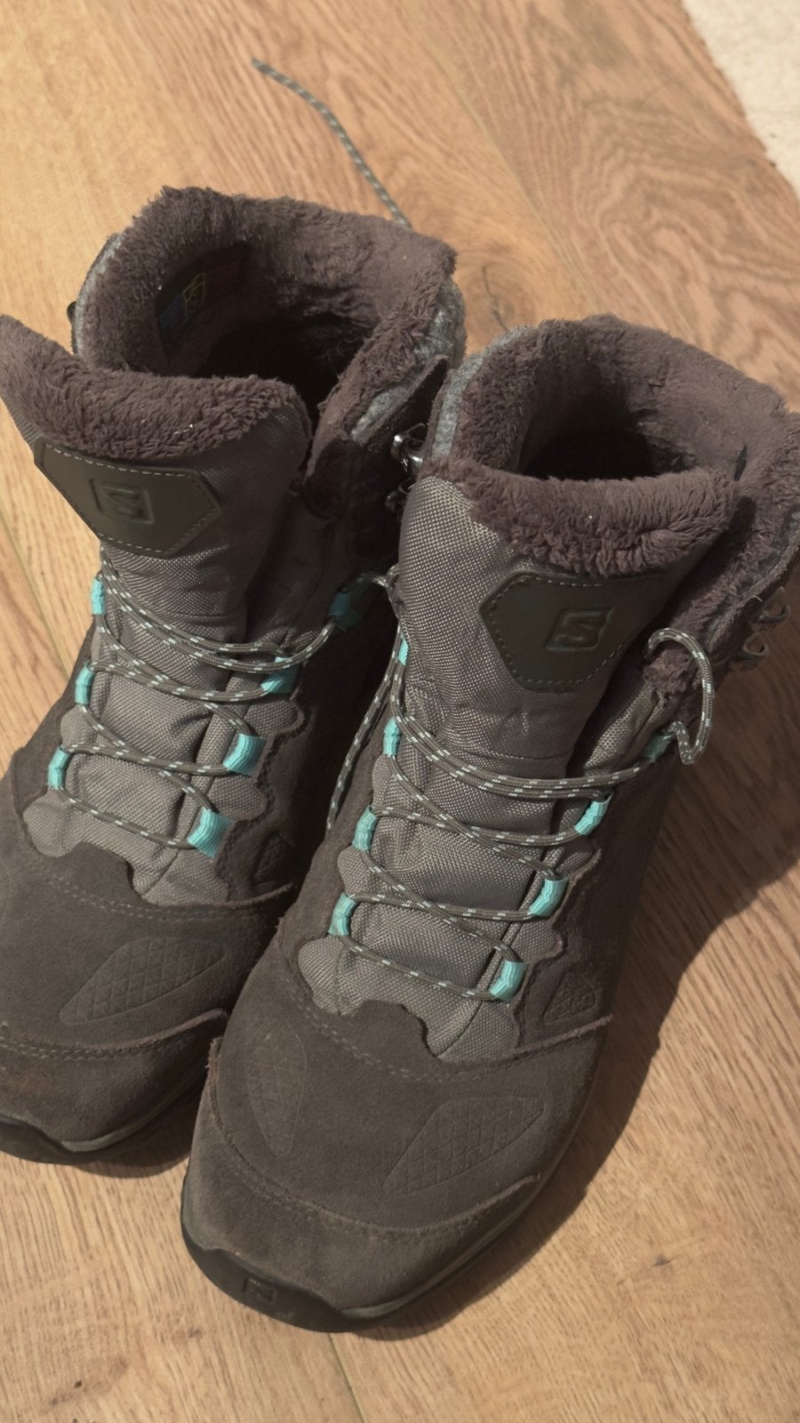 Salomon Gore-Tex, Ophalen, Zo goed als nieuw, Sneakers of Gympen