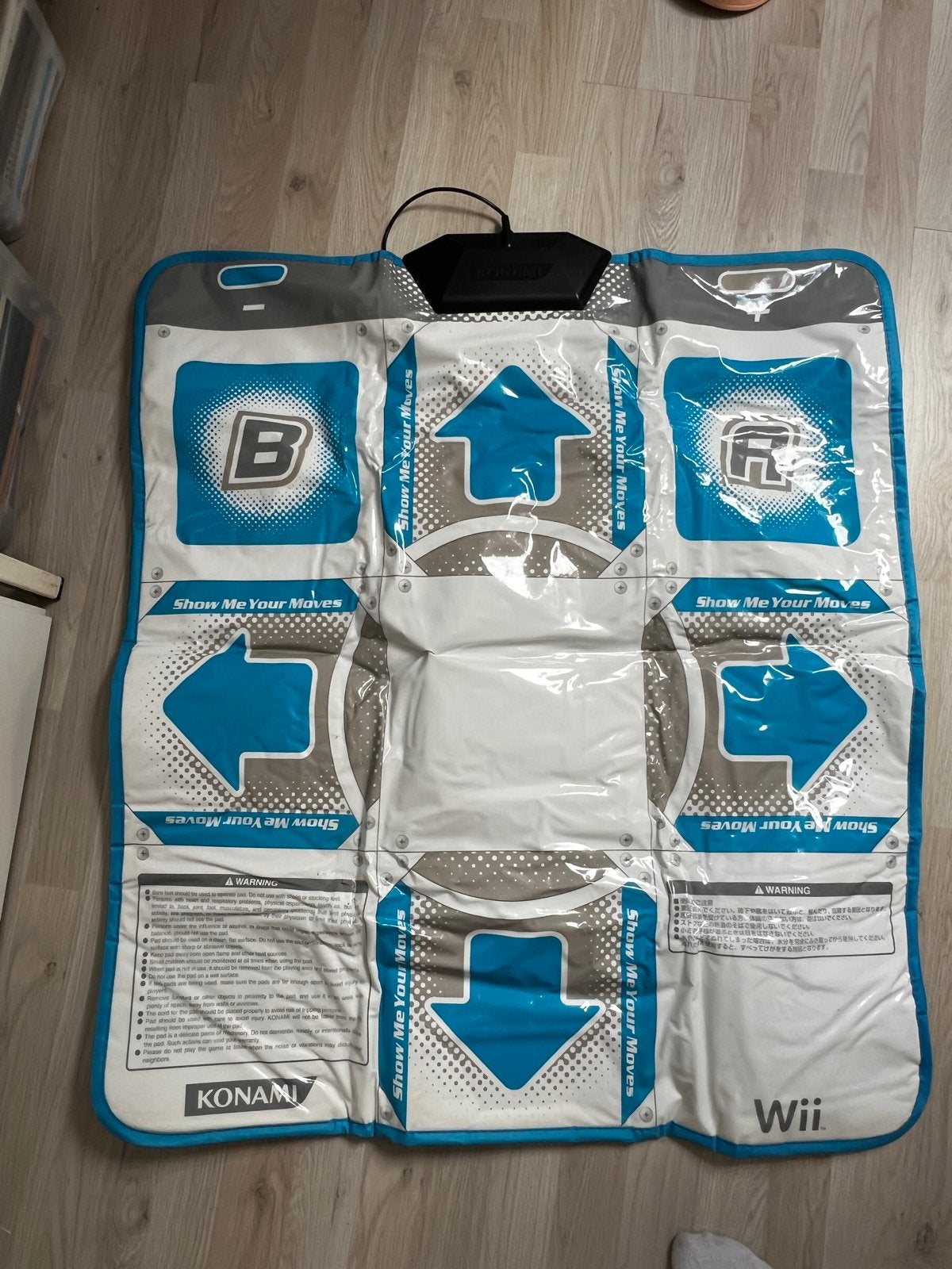 Wii Dansmat Konami - Show Me Your Moves, Ophalen of Verzenden, Gebruikt, Zonder controller