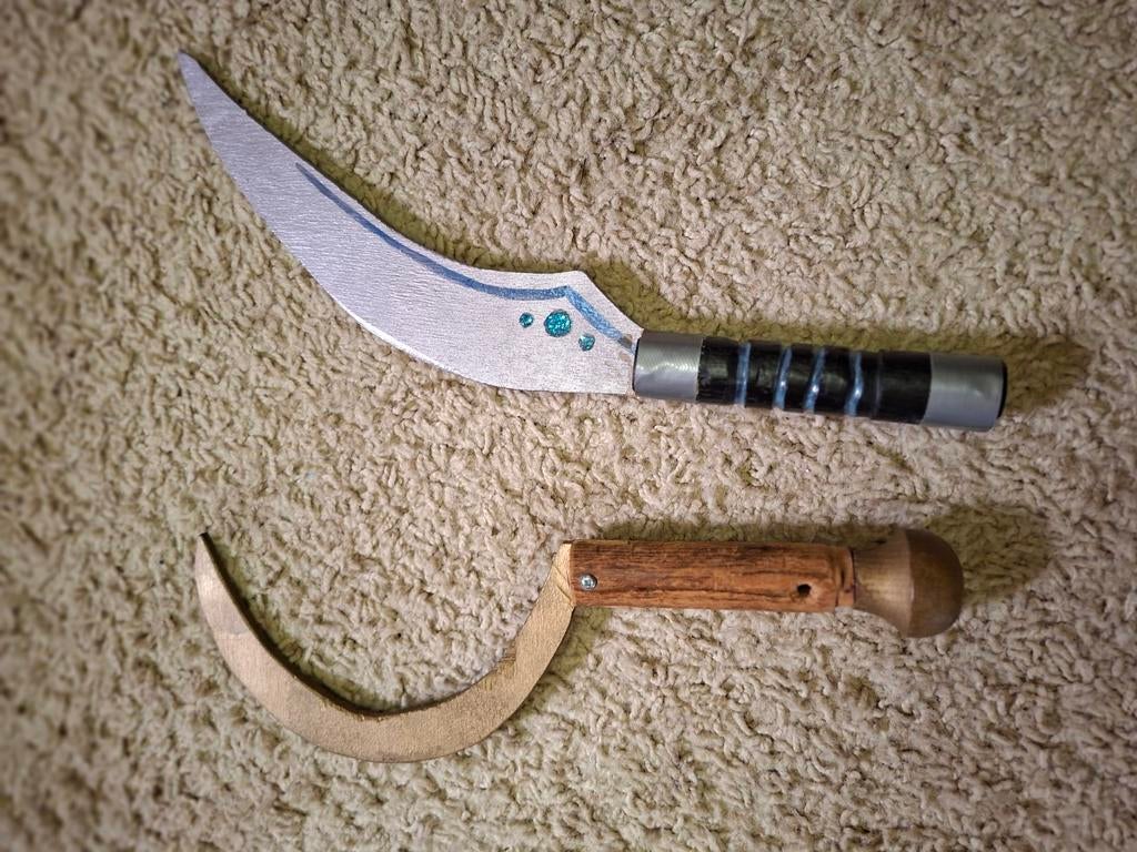 Cosplay Accessoires: Zilveren Dolk & Gouden Sikkel, Ophalen of Verzenden