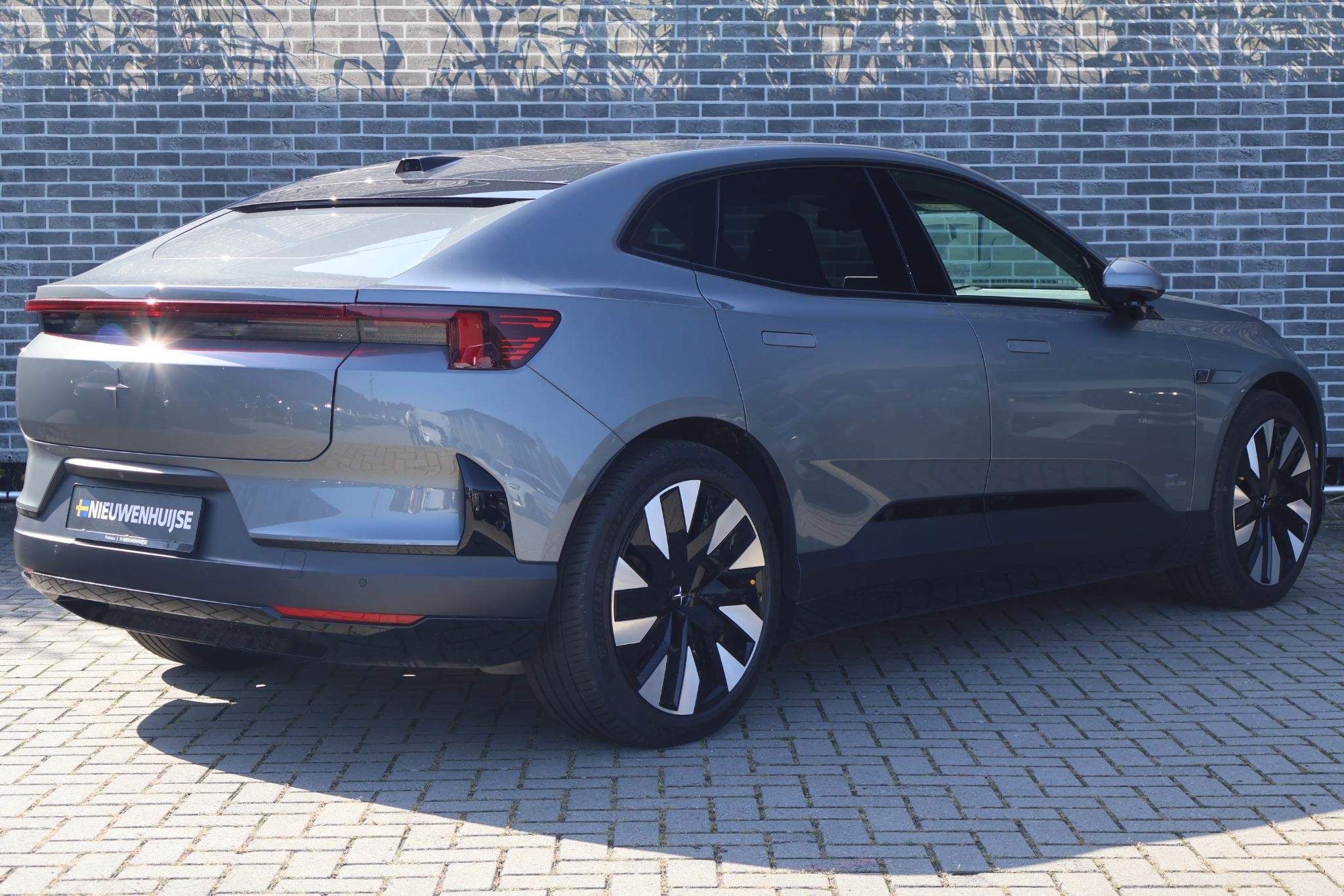 Polestar 4 Long Range Single motor Prime 100 kWh | Adaptieve, Auto's, Achterwielaandrijving, 100 kWh, 2205 kg, SUV of Terreinwagen