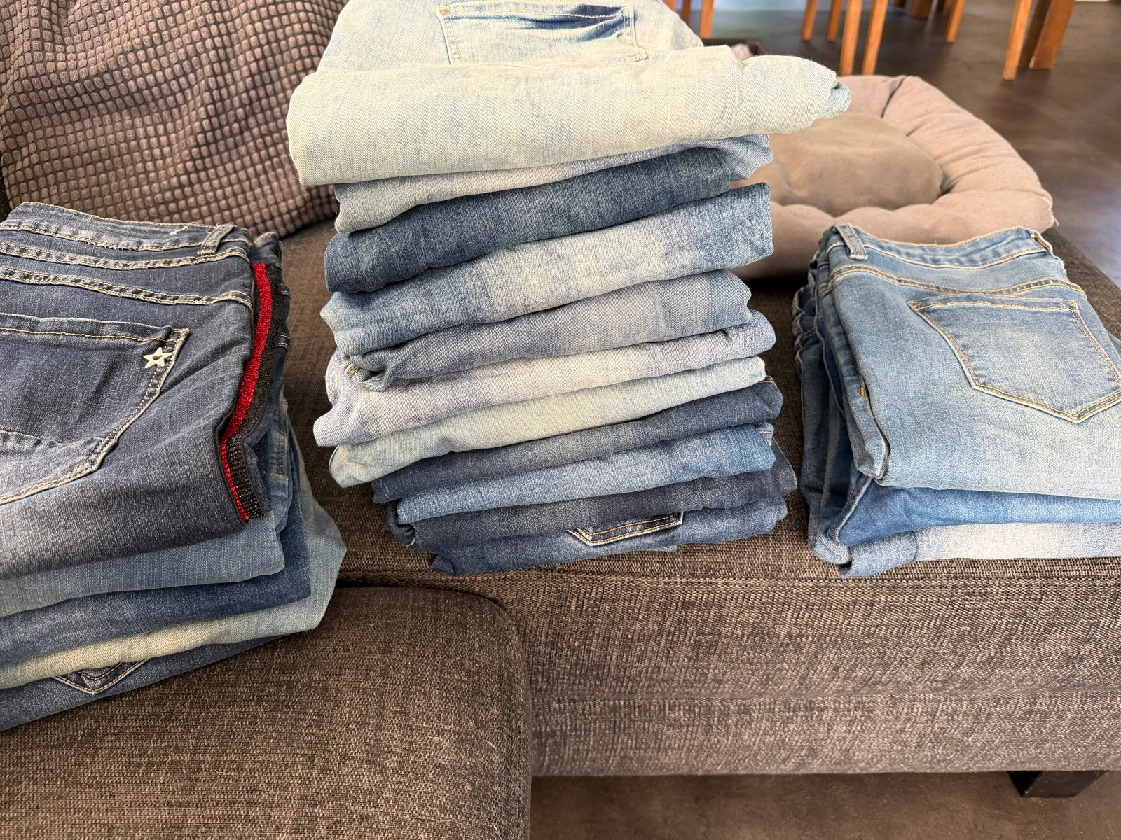 Partij van 19 dames jeans, diverse maten en stijlen, Kleding | Dames, Spijkerbroeken en Jeans, Ophalen of Verzenden, Gedragen