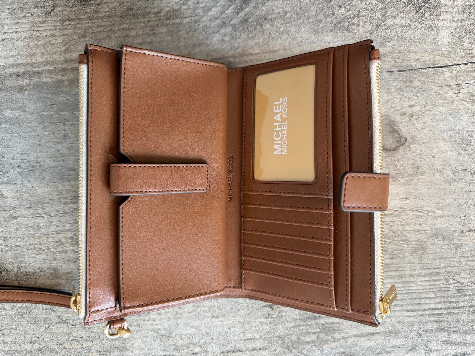 Michael Kors portemonnee/clutch met polsbandje, Ophalen, Zo goed als nieuw, Beige, Overige merken
