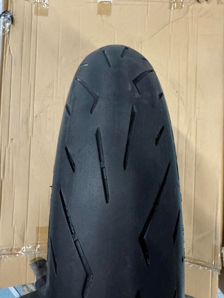 Pirelli Diablo Rosso Corsa 2 120/70R17, Ophalen, Gebruikt