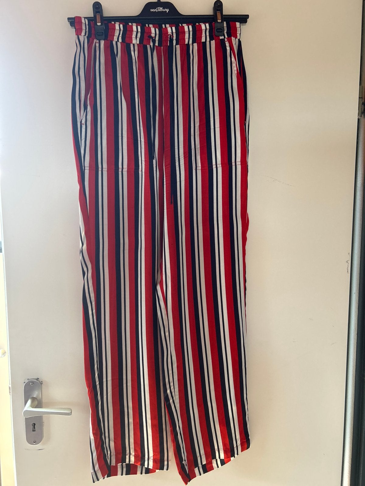 Gestreepte broek rood, wit, blauw  36/38, Kleding | Dames, Meerkleurig, Maat 42/44 (L), Ophalen of Verzenden, Zo goed als nieuw