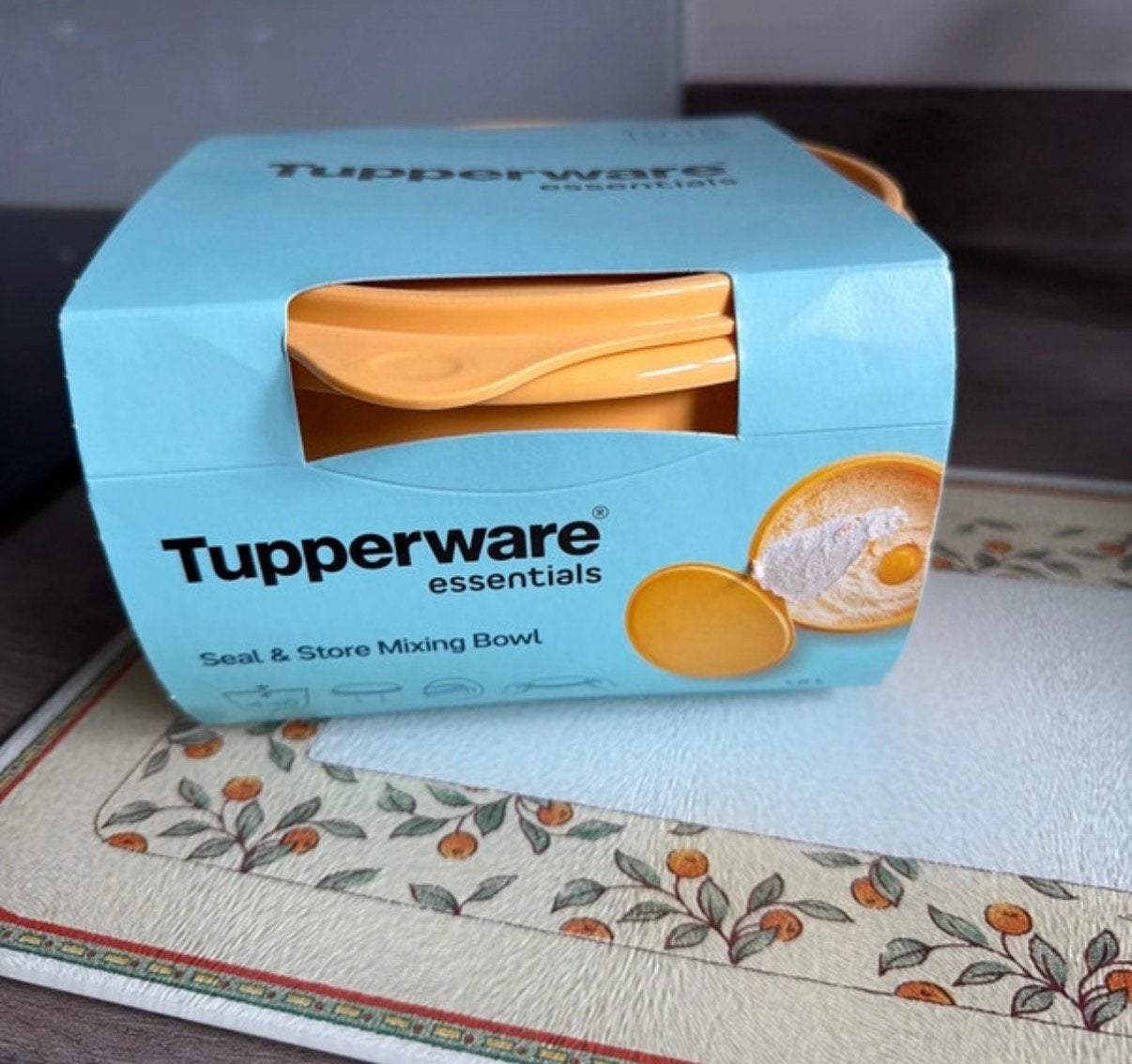 Nieuwe Tupperware Seal & Store Mengkom 1.9L, Huis en Inrichting, Nieuw, Ophalen of Verzenden, Bak of Kom, Luchtdicht