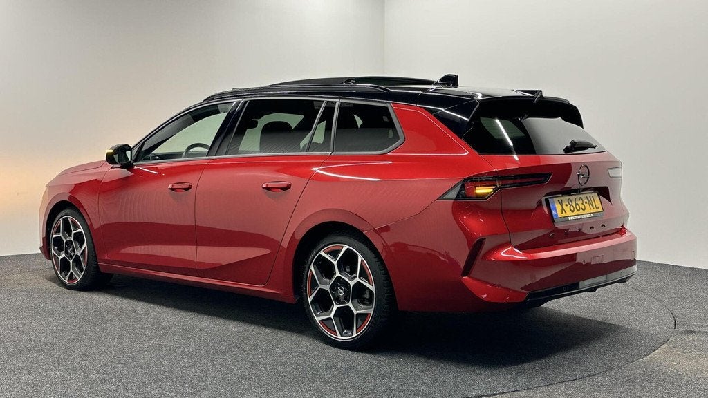Opel Astra Sports Tourer 1.2 Level 4 GS LINE PANO CAMERA CAR, Auto's, 1199 cc, Met garantie (alle), Leder en Stof, Origineel Nederlands