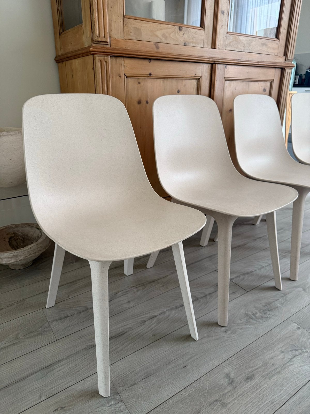 4x IKEA ODGER eetkamerstoelen beige, Huis en Inrichting, Ophalen, Kunststof, Gebruikt, Overige kleuren