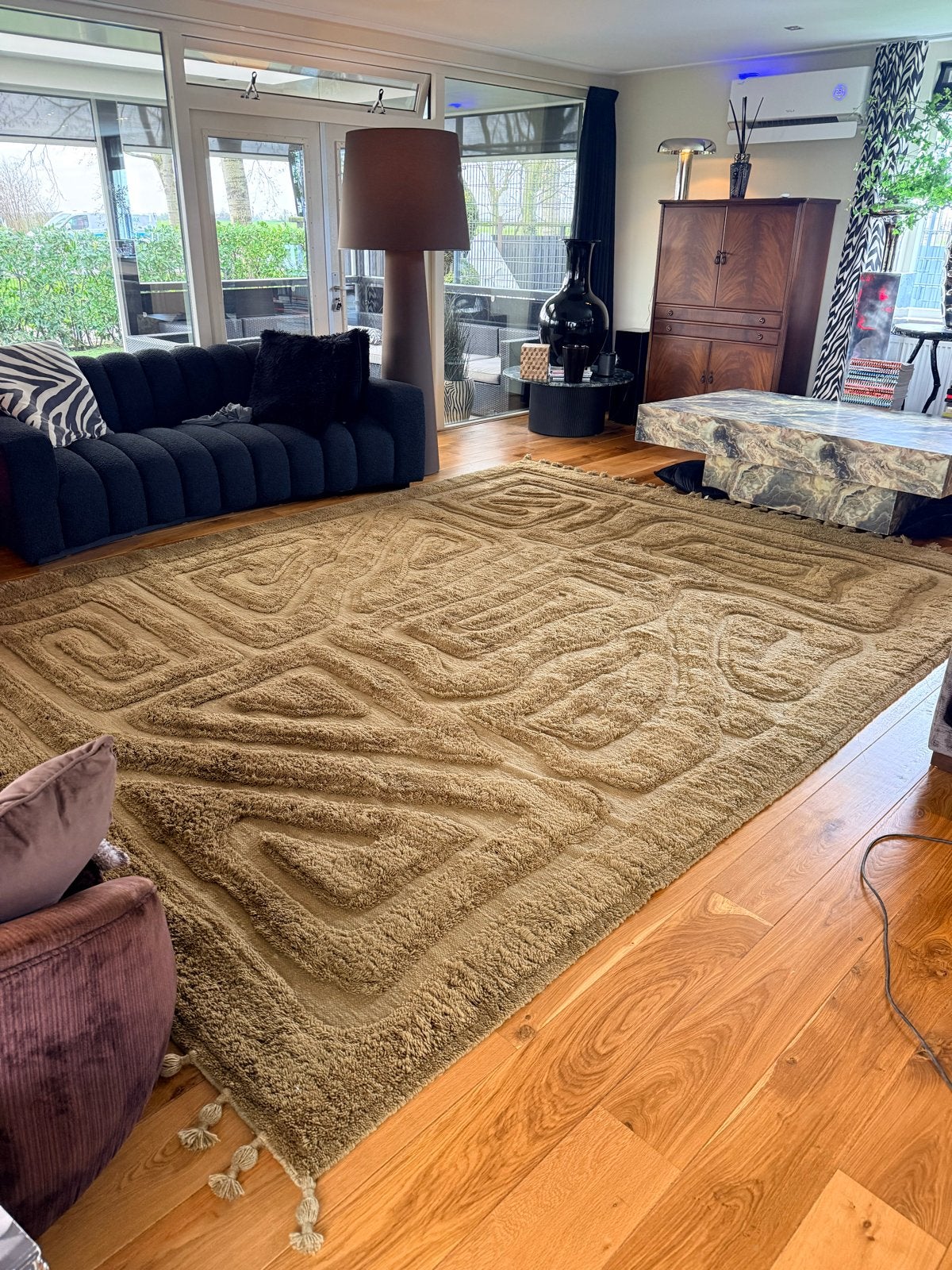 Dusty Deco Vloerkleed - Beaten Track Olive (3x4m), Ophalen, Design, Groen, 200 cm of meer