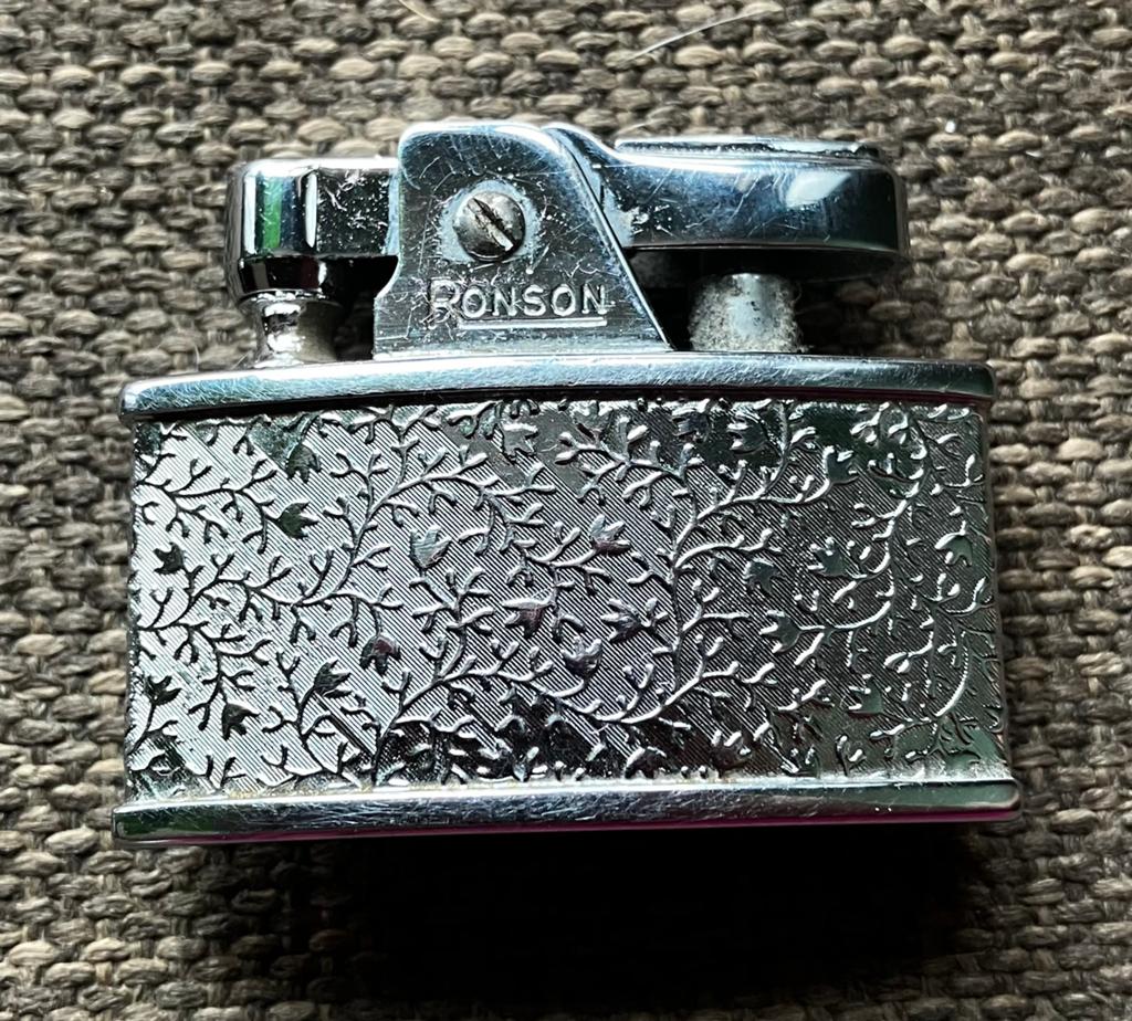 Ronson milady Vintage Petrol aansteker, Verzamelen, Ophalen of Verzenden, Zo goed als nieuw, Aansteker