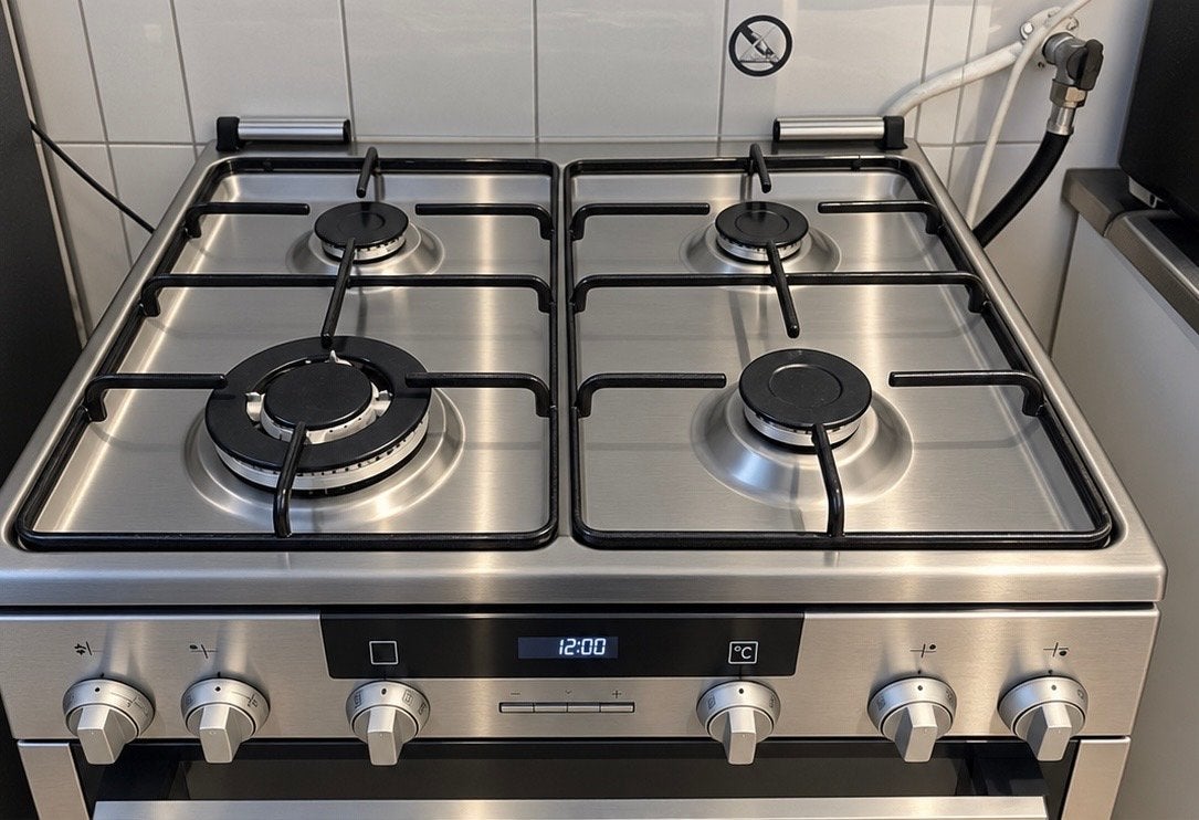 Siemens gasfornuis RVS met elektrische oven, 60 cm breed, Ophalen, Hete lucht, 4 kookzones, Zo goed als nieuw