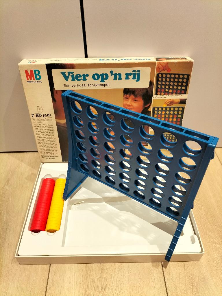 Vier op 'n Rij - spel van MB Spellen - originele versie, Een of twee spelers, Ophalen of Verzenden, Gebruikt, MB Spellen