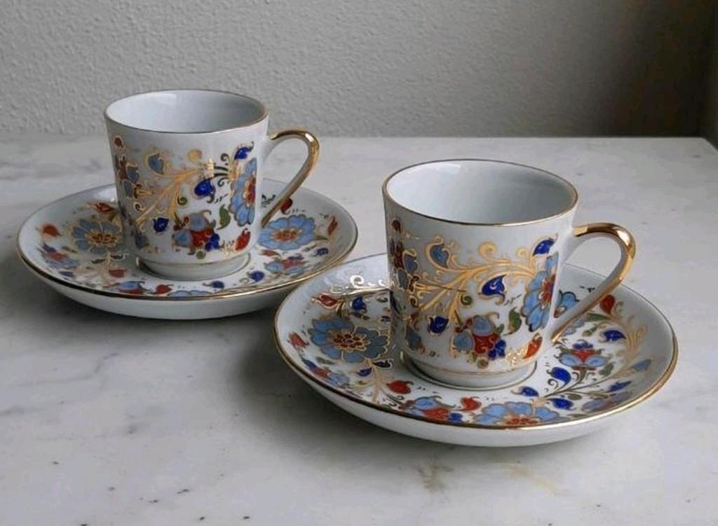 set NIEUW porseleinen handbeschilderd  Güral espresso kopjes, Huis en Inrichting, Nieuw, Ophalen of Verzenden, Overige stijlen