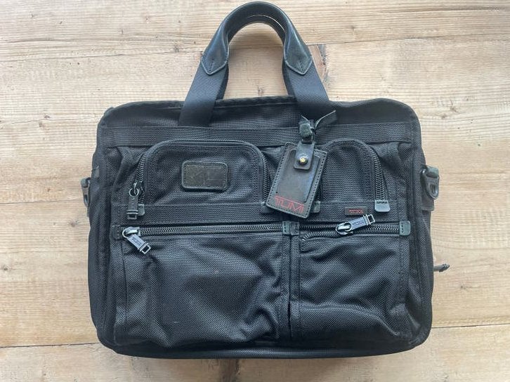 TUMI Alpha 26141DH Expandable Organizer Computer Brief, Ophalen, Gebruikt, 17 inch of meer, Aktetas