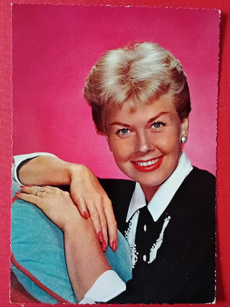 Ansichtkaart Doris Day, Verzamelen, Ophalen of Verzenden, Foto of Kaart