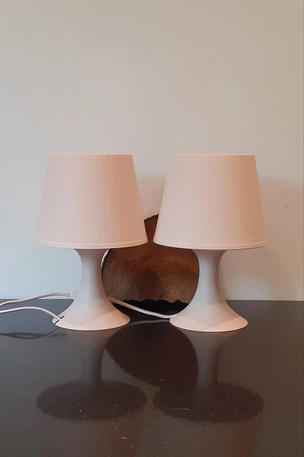 2x IKEA Lampa, roze tafellamp, sfeervolle verlichting, Ophalen of Verzenden, Zo goed als nieuw, Kunststof, Minder dan 50 cm