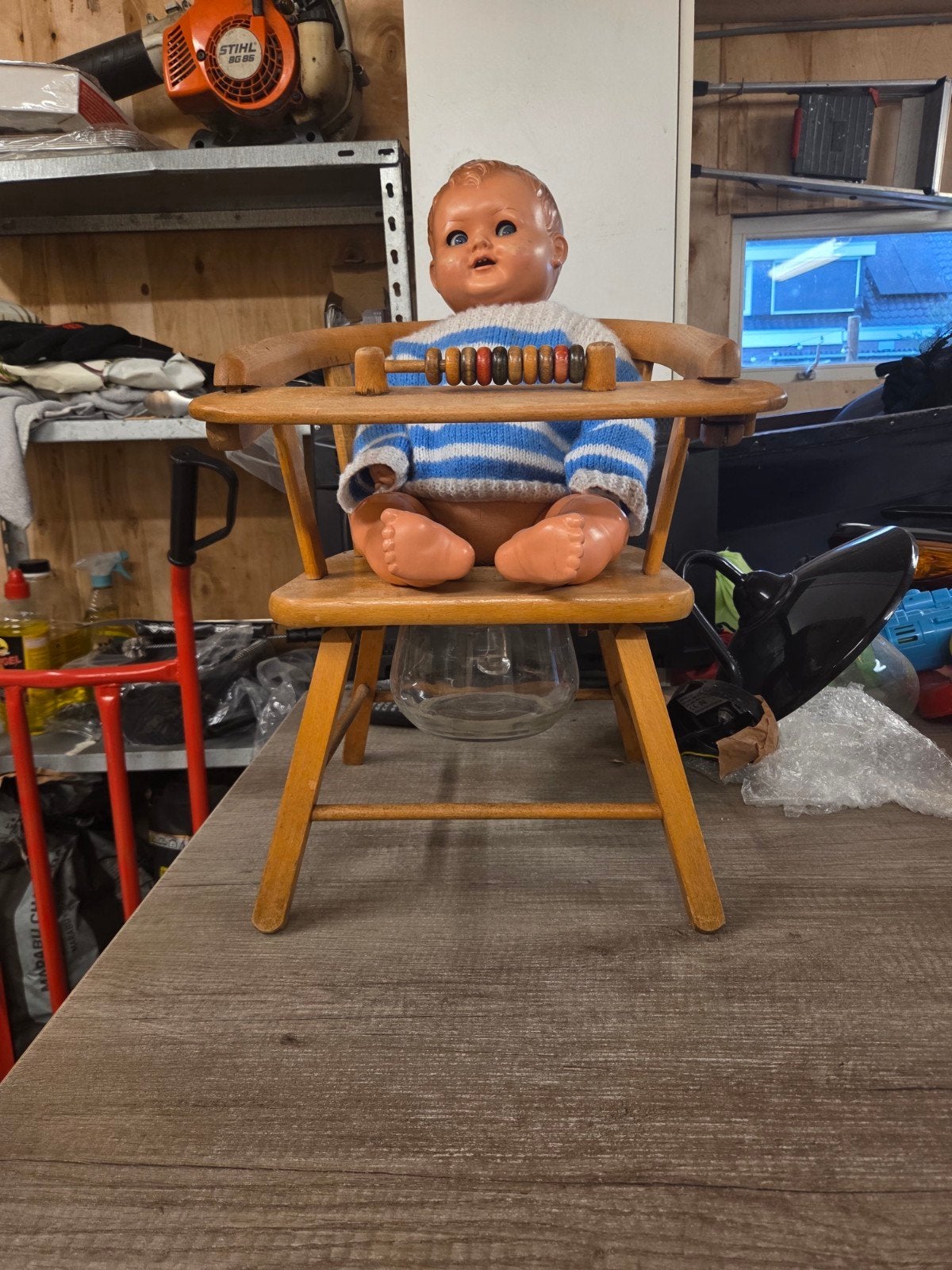 Vintage Babypop met Houten Kinderstoel, Ophalen