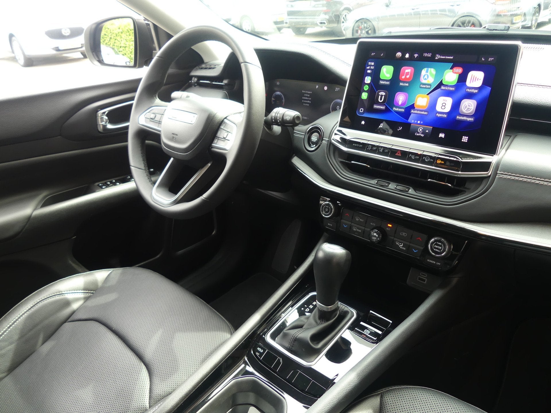 Jeep Compass 1.5T e-Hybrid Upland, Gebruikt, 4 cilinders, Bedrijf, 1469 cc